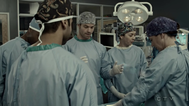 VampireDiariesWorld-dot-org_SavingHope3x06-2065.jpg