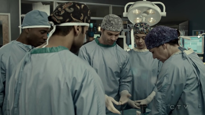 VampireDiariesWorld-dot-org_SavingHope3x06-2081.jpg