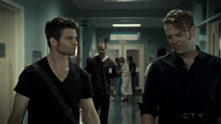 VampireDiariesWorld-dot-org_SavingHope3x06-2195.jpg