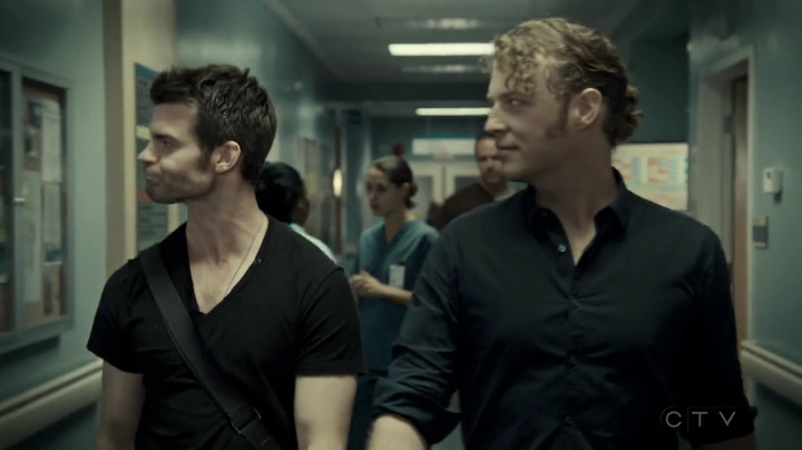 VampireDiariesWorld-dot-org_SavingHope3x06-2201.jpg