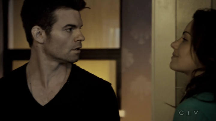 VampireDiariesWorld-dot-org_SavingHope3x06-2447.jpg