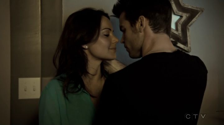 VampireDiariesWorld-dot-org_SavingHope3x06-2458.jpg