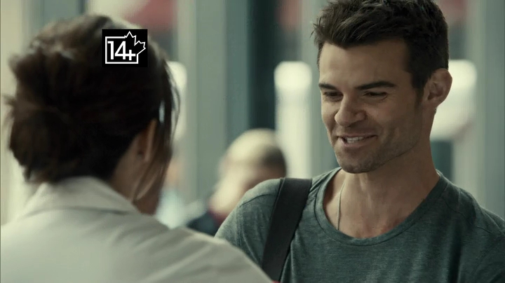 VampireDiariesWorld_dot_nl-SavingHope3x08-007.jpg