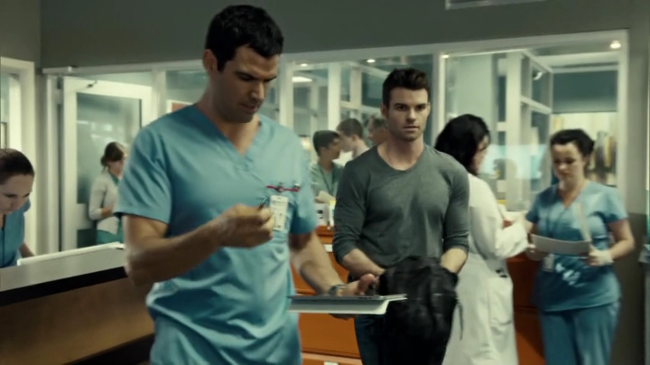 VampireDiariesWorld_dot_nl-SavingHope3x08-103.jpg