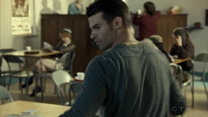 VampireDiariesWorld_dot_nl-SavingHope3x08-1348.jpg