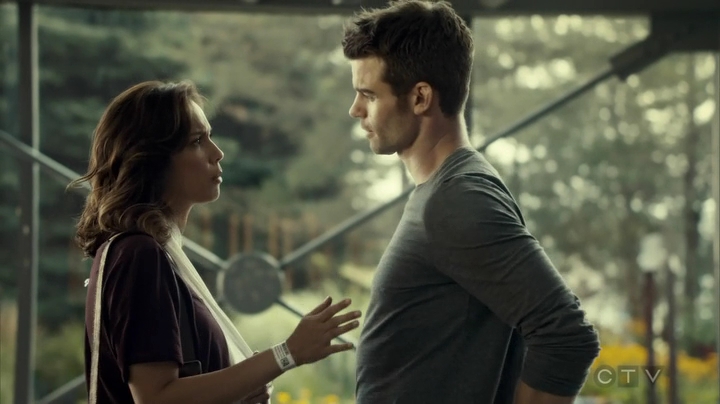 VampireDiariesWorld_dot_nl-SavingHope3x08-2482.jpg