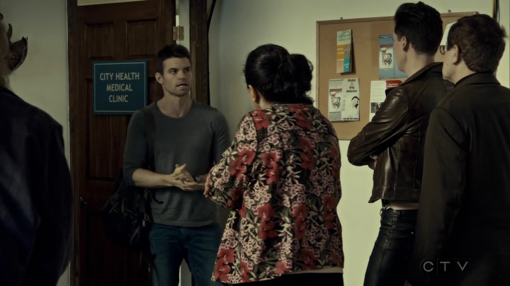 VampireDiariesWorld_dot_nl-SavingHope3x08-403.jpg