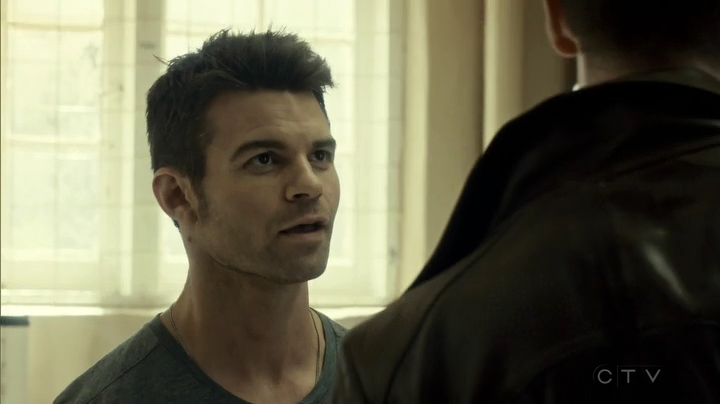 VampireDiariesWorld_dot_nl-SavingHope3x08-596.jpg