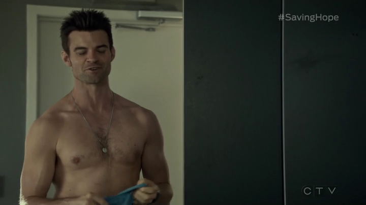 VampireDiariesWorld_dot_nl-SavingHope3x09-041.jpg