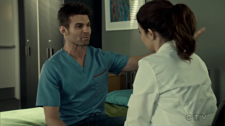 VampireDiariesWorld_dot_nl-SavingHope3x09-072.jpg