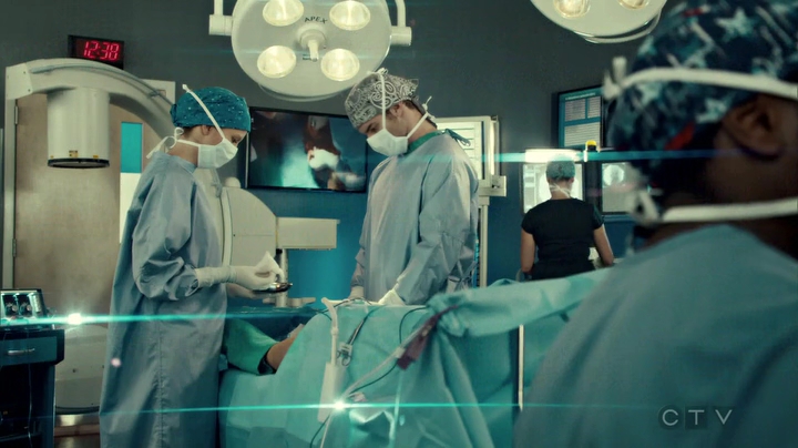 VampireDiariesWorld_dot_nl-SavingHope3x09-1202.jpg