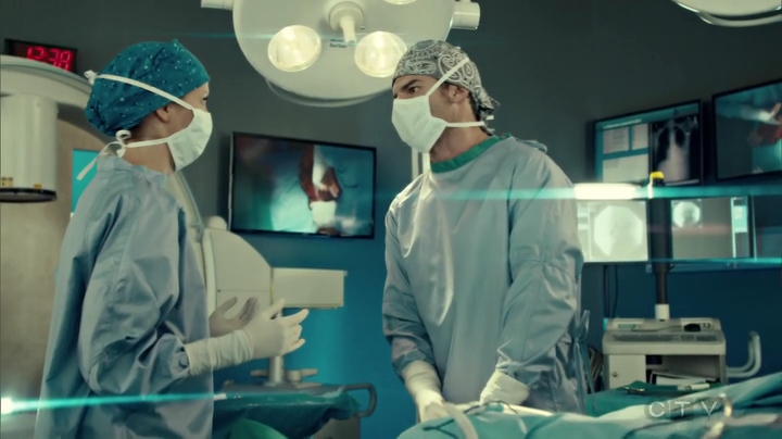 VampireDiariesWorld_dot_nl-SavingHope3x09-1217.jpg