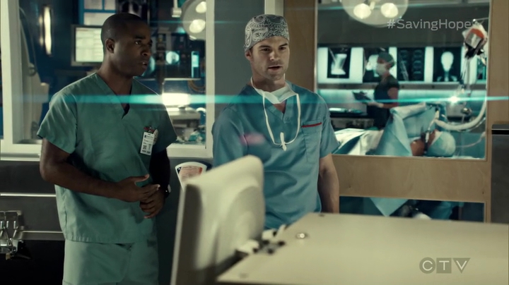 VampireDiariesWorld_dot_nl-SavingHope3x09-1362.jpg