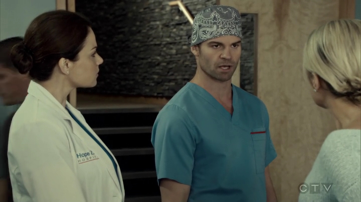 VampireDiariesWorld_dot_nl-SavingHope3x09-1379.jpg