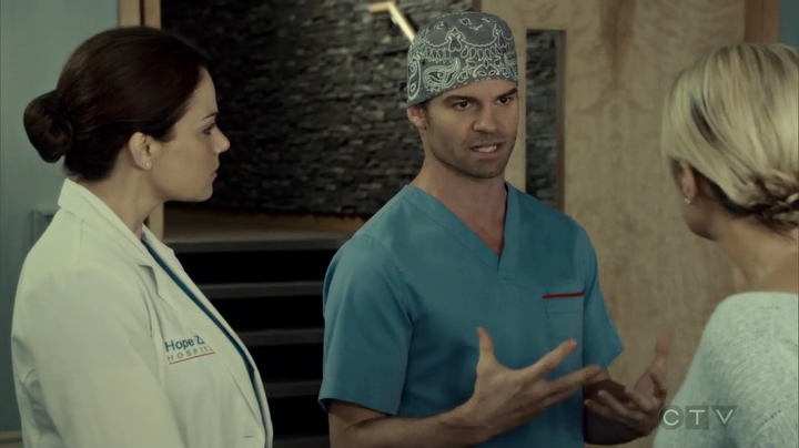 VampireDiariesWorld_dot_nl-SavingHope3x09-1382.jpg