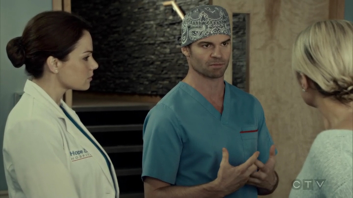 VampireDiariesWorld_dot_nl-SavingHope3x09-1383.jpg