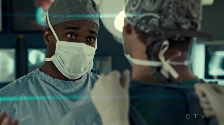 VampireDiariesWorld_dot_nl-SavingHope3x09-1549.jpg