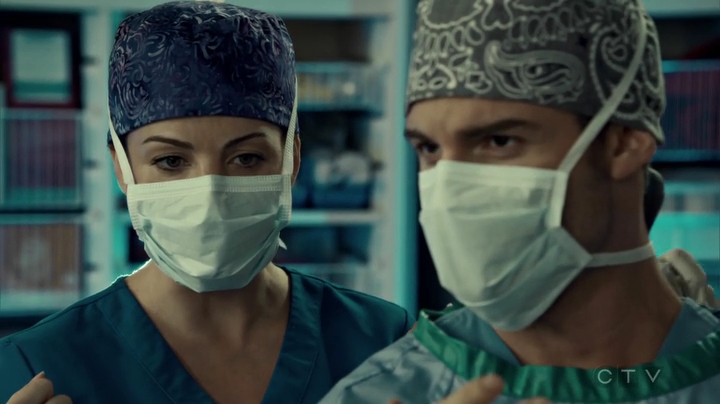 VampireDiariesWorld_dot_nl-SavingHope3x09-1551.jpg