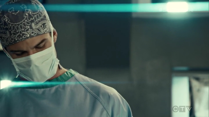 VampireDiariesWorld_dot_nl-SavingHope3x09-1605.jpg