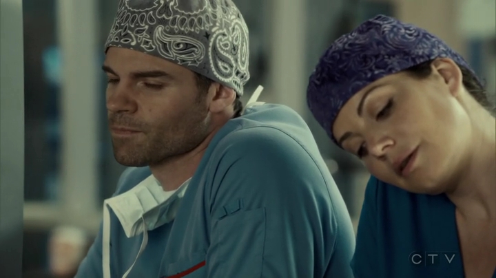 VampireDiariesWorld_dot_nl-SavingHope3x09-2013.jpg