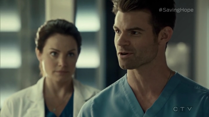 VampireDiariesWorld_dot_nl-SavingHope3x09-2076.jpg