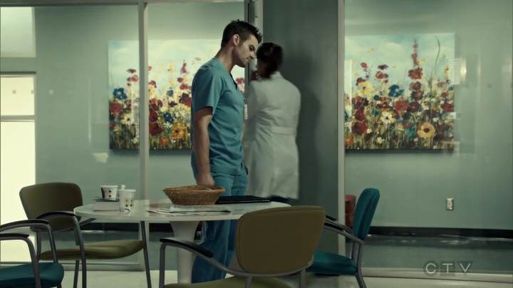 VampireDiariesWorld_dot_nl-SavingHope3x09-2171.jpg