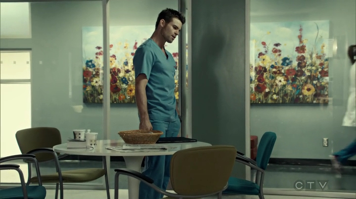 VampireDiariesWorld_dot_nl-SavingHope3x09-2174.jpg