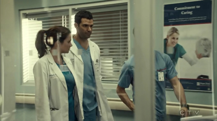 VampireDiariesWorld_dot_nl-SavingHope3x09-256.jpg