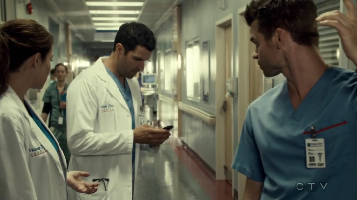 VampireDiariesWorld_dot_nl-SavingHope3x09-265.jpg