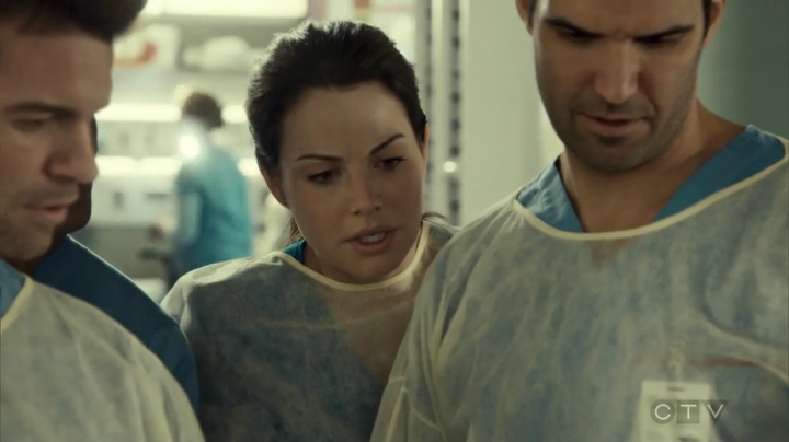 VampireDiariesWorld_dot_nl-SavingHope3x09-334.jpg