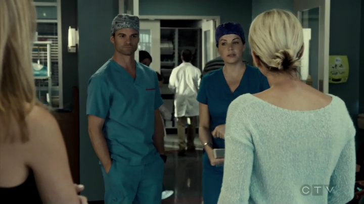 VampireDiariesWorld_dot_nl-SavingHope3x09-516.jpg