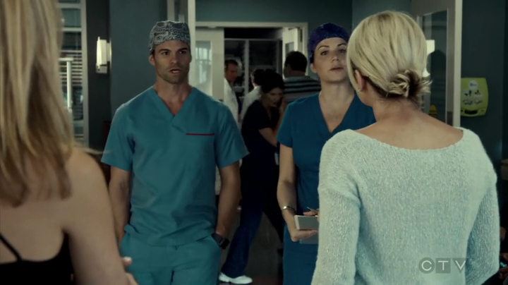 VampireDiariesWorld_dot_nl-SavingHope3x09-517.jpg