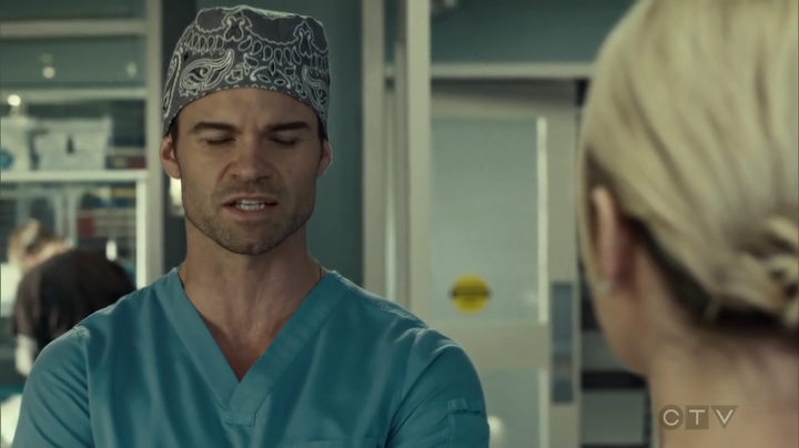 VampireDiariesWorld_dot_nl-SavingHope3x09-545.jpg