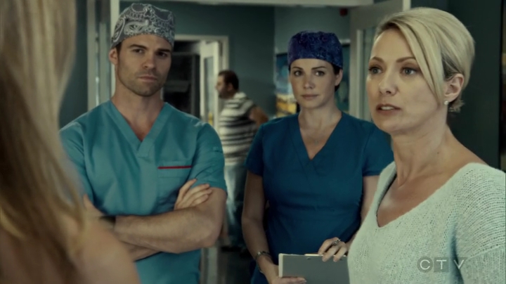 VampireDiariesWorld_dot_nl-SavingHope3x09-550.jpg