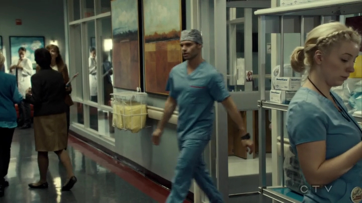 VampireDiariesWorld_dot_nl-SavingHope3x09-567.jpg