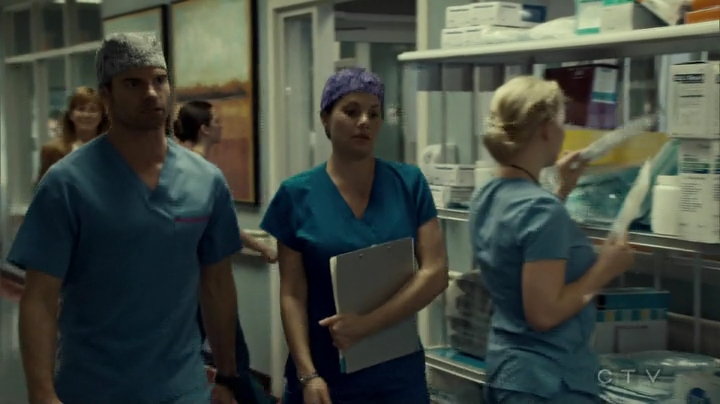 VampireDiariesWorld_dot_nl-SavingHope3x09-569.jpg