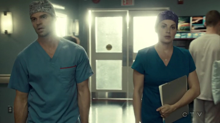 VampireDiariesWorld_dot_nl-SavingHope3x09-572.jpg