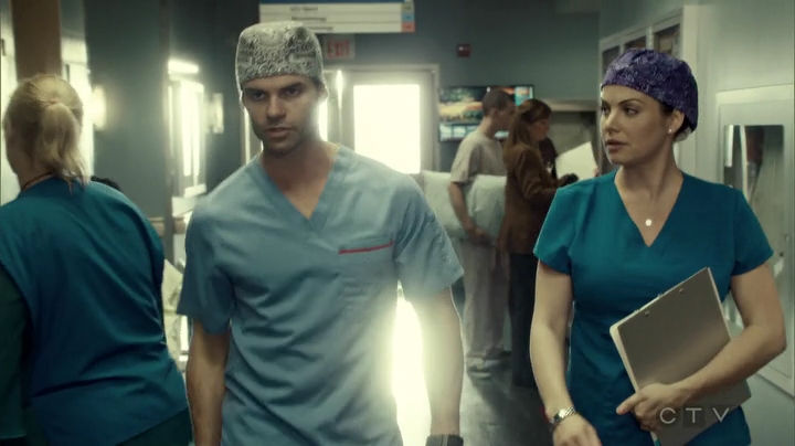 VampireDiariesWorld_dot_nl-SavingHope3x09-575.jpg