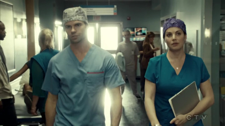 VampireDiariesWorld_dot_nl-SavingHope3x09-576.jpg