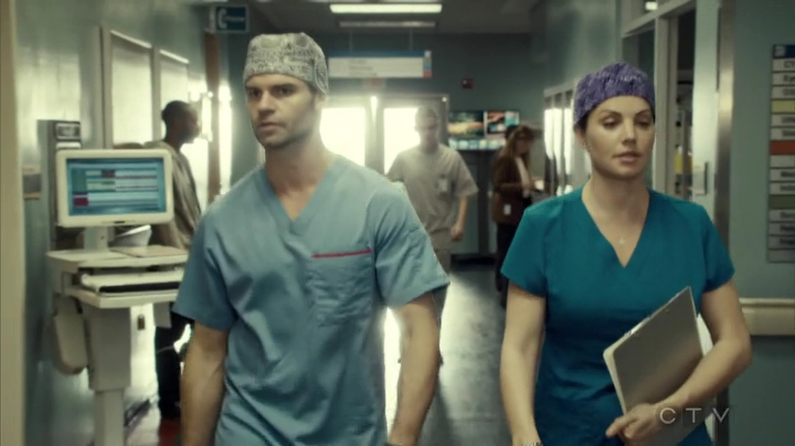 VampireDiariesWorld_dot_nl-SavingHope3x09-578.jpg