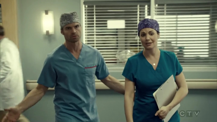 VampireDiariesWorld_dot_nl-SavingHope3x09-585.jpg