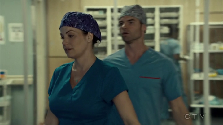 VampireDiariesWorld_dot_nl-SavingHope3x09-592.jpg