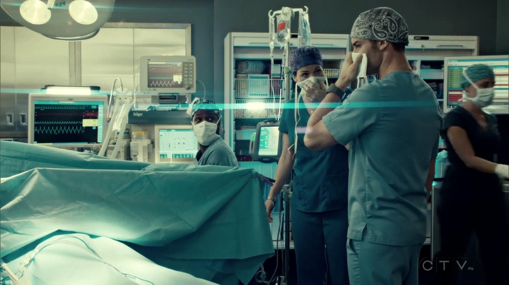 VampireDiariesWorld_dot_nl-SavingHope3x09-616.jpg