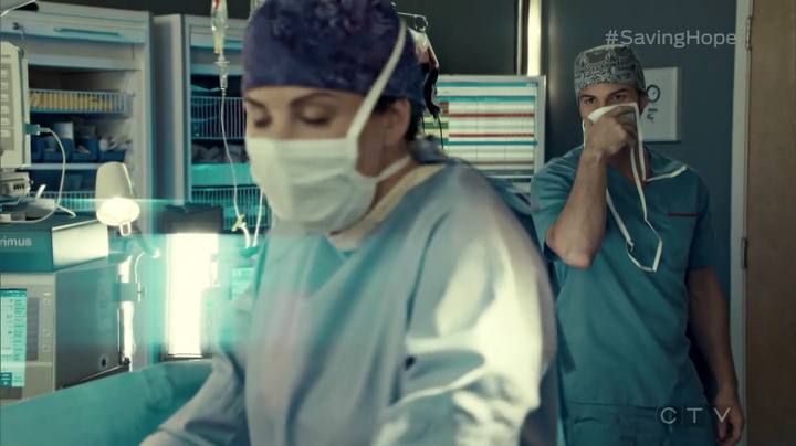 VampireDiariesWorld_dot_nl-SavingHope3x09-827.jpg