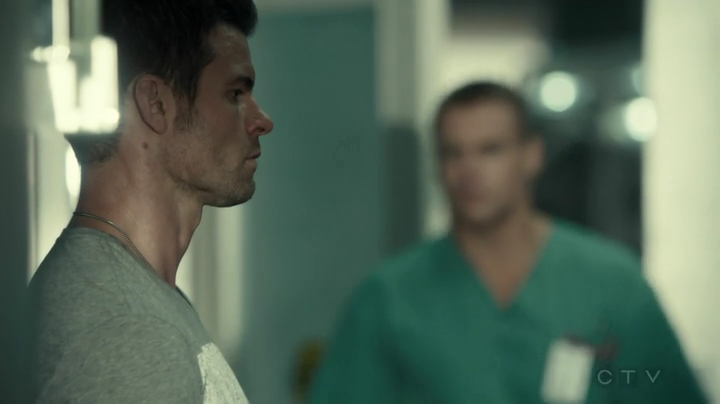 VampireDiariesWorld_dot_nl-SavingHope3x10-2082.jpg