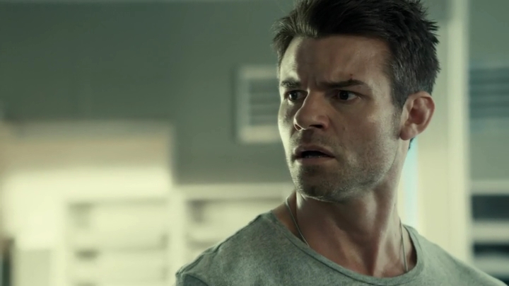 VampireDiariesWorld_dot_nl-SavingHope3x10-2164.jpg