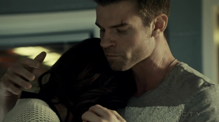 VampireDiariesWorld_dot_nl-SavingHope3x10-2322.jpg