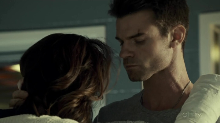 VampireDiariesWorld_dot_nl-SavingHope3x10-2334.jpg