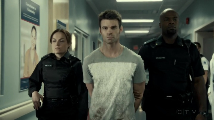 VampireDiariesWorld_dot_nl-SavingHope3x10-2471.jpg