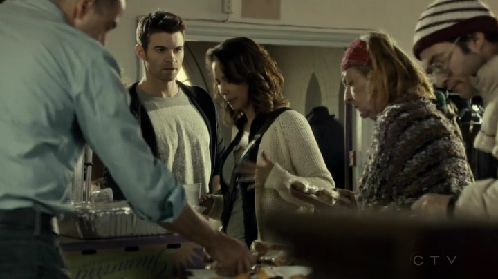 VampireDiariesWorld_dot_nl-SavingHope3x10-327.jpg